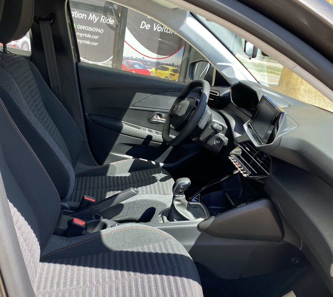 Peugeot 208 2022
